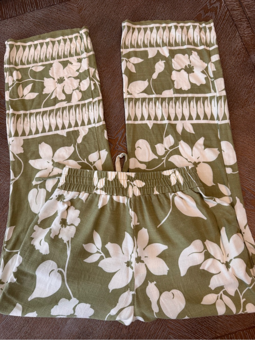 Sienna Sky Green Floral Pants Medium Drawstrings Waist 30” Inseam 29”Pockets - Picture 7 of 7